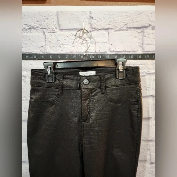 Signature Studio Black Faux Snake Skin Pants Stretch - size 4 - Picture 3 of 5